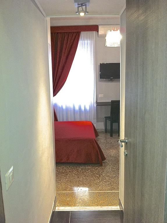 Domus Fabiola - Vaticano Rome Room photo